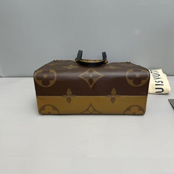 Louis Vuitton Onthego medium monogram tote shoulder bag - Picture 5 of 9